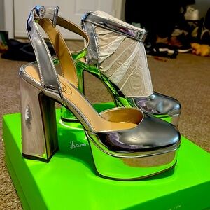 Sam Edelman Kaine Silver Patent Platform Heel | Size 7